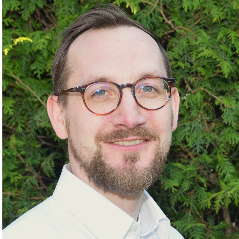  Ulrich Hartmann